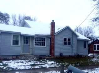 945 Stevens St, Jesup, IA 50648