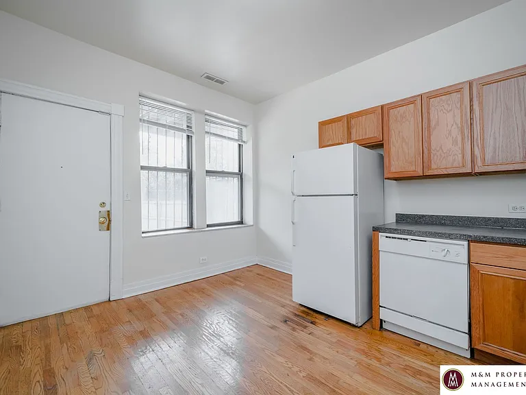 1117 S Racine Ave — Photo 9