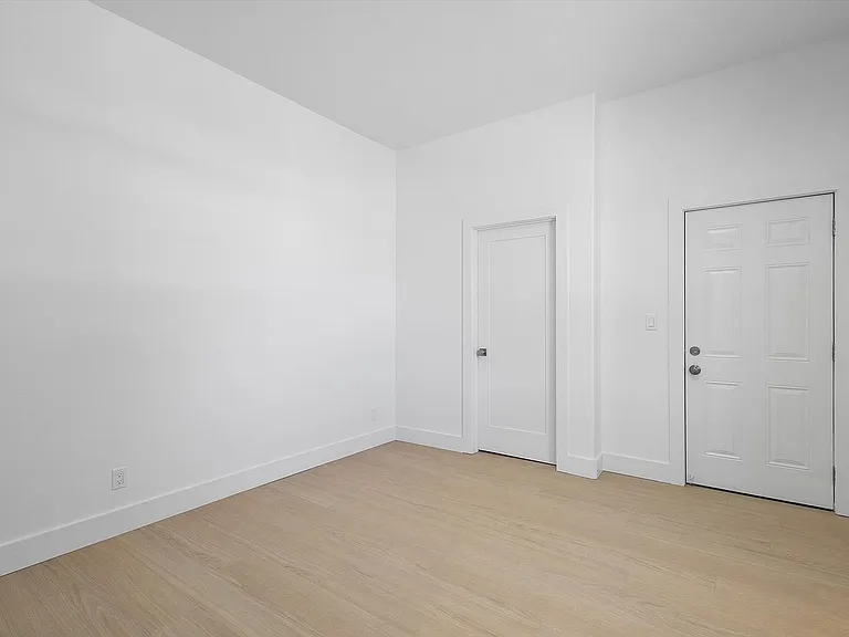 1533 Lafayette St #4 — Photo 16