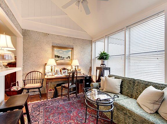 2nd image of 713 Deer Run Villas
