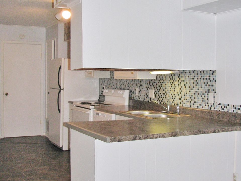 1st image of 7 Amber Ln APT C