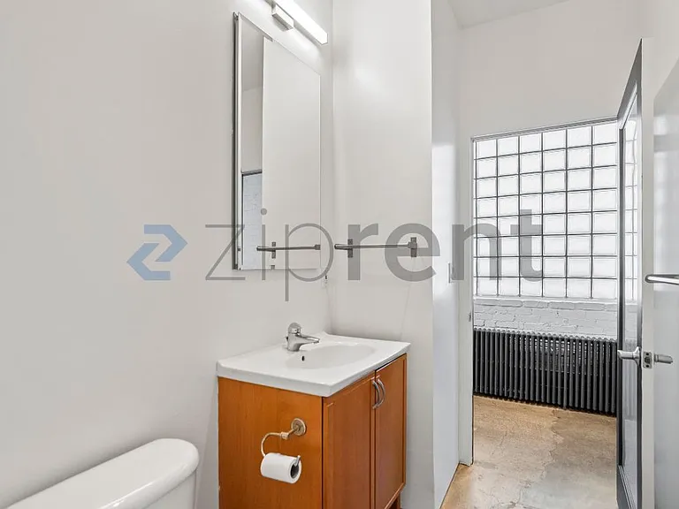 1018 4th Ave #123 — Photo 17