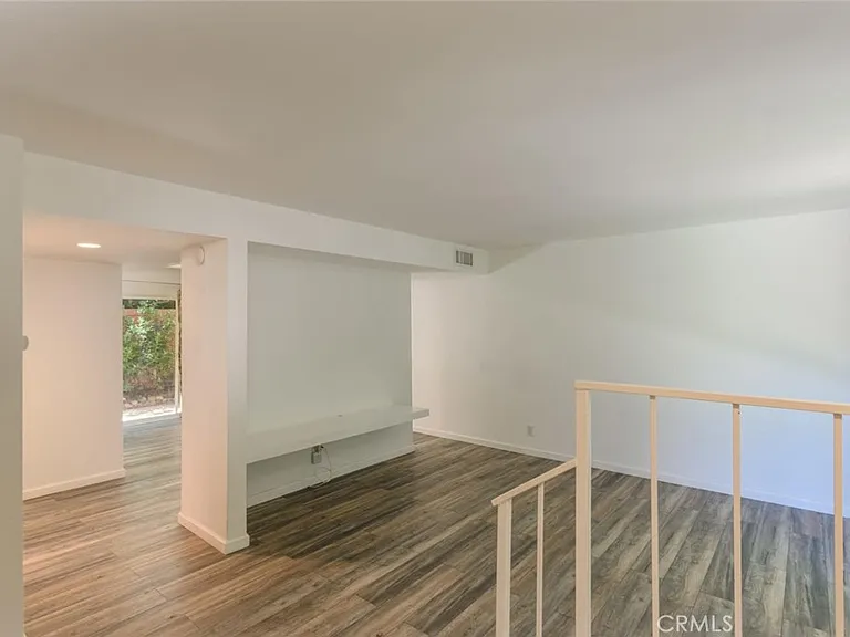 27424 Country Glen Rd — Photo 4