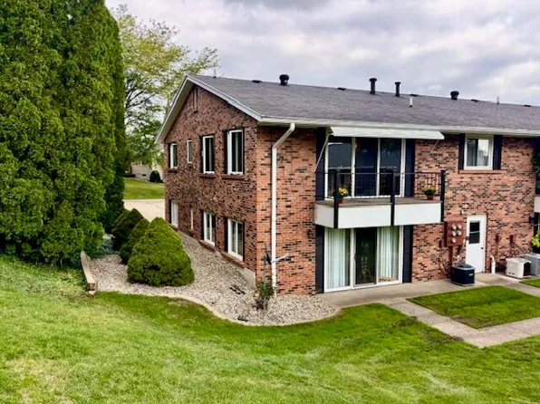 230 S State St APT 84, Zeeland, MI 49464