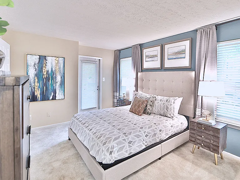 Chase Lea Apartment Homes — Photo 4