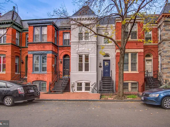 1208 Linden Pl NE, Washington, DC 20002