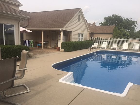 2nd image of 2967 Trueman Ct