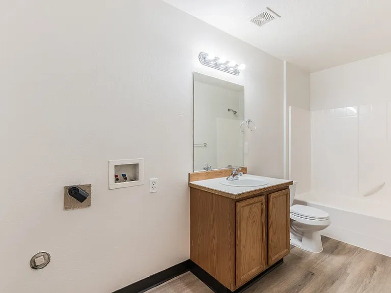 1812 E Coeur D Alene Ave #B — Photo 10