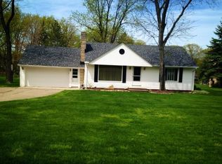 4301 Hillside Rd, Seven Hills, OH 44131