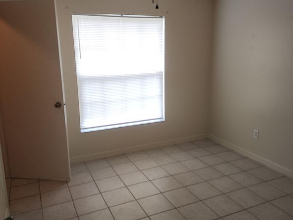 3rd image of 309 N Cervidae Dr