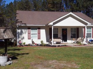 405 Shadowbrook Cir, Springfield, GA 31329