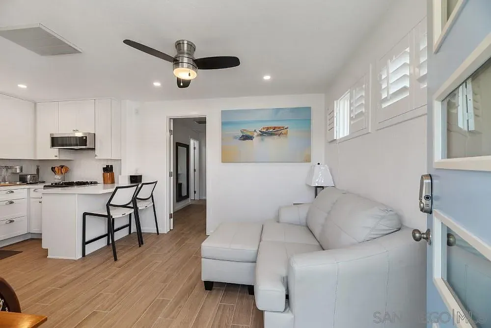 1 bed, 1.0 bath, 600 sqft, $3,495 — Photo 3