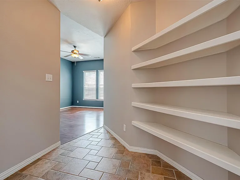 7214 Glenwick Ct — Photo 38