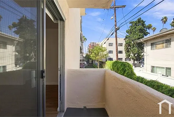 956 Elden Ave #G — Photo 21