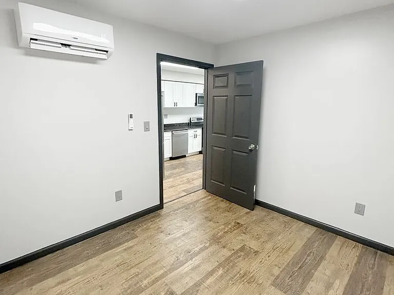101 E Lincoln Ave — Photo 16