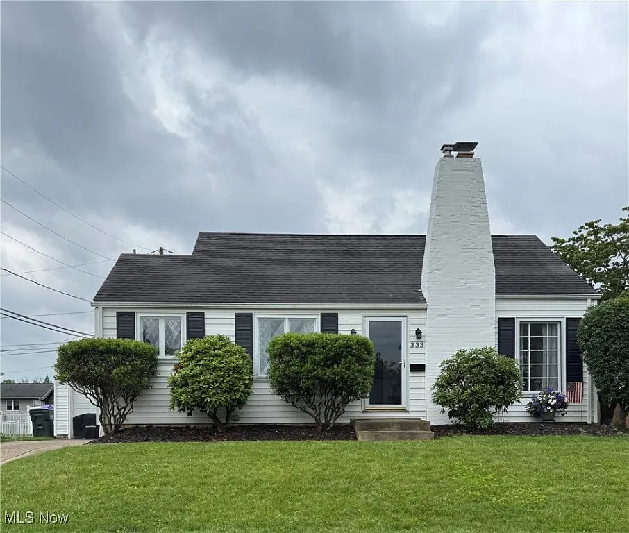 333 Delaware Ave NE photo 1