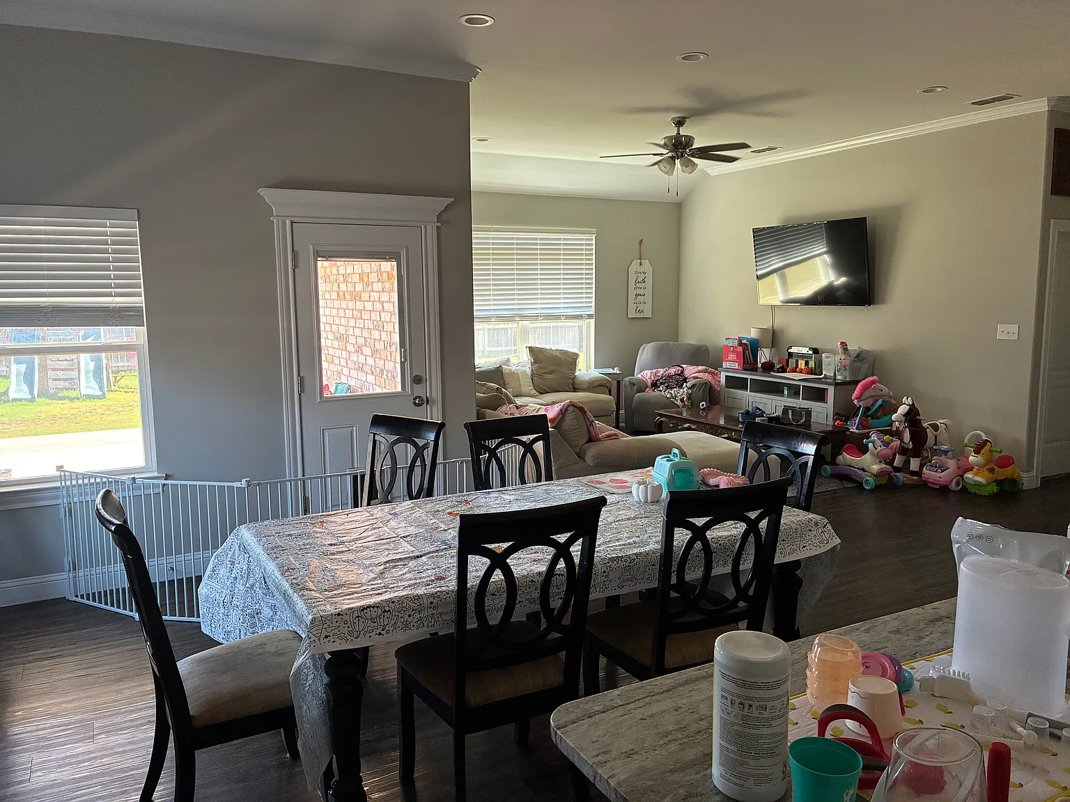 4 bed, 1800 sqft, $3,250 — Photo 4