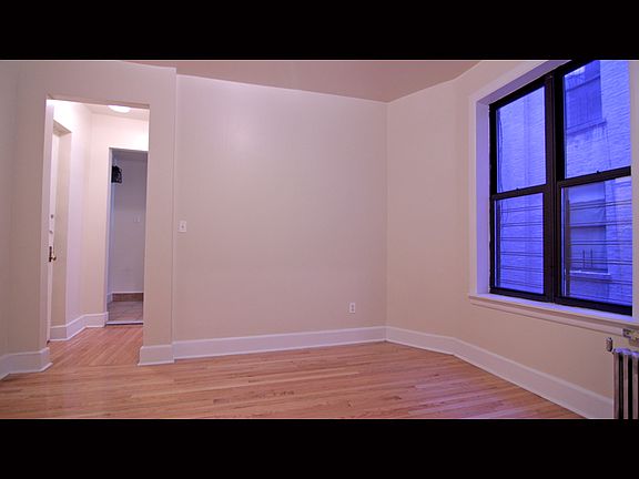 2nd image of 192 Bradhurst Ave APT 28