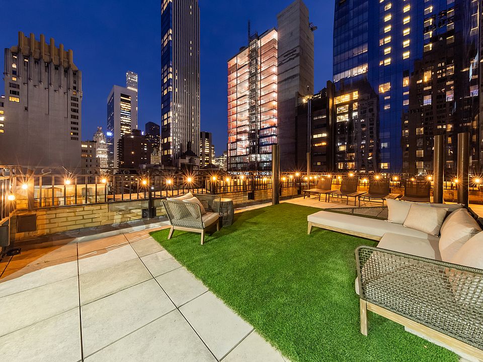 1st image of 160 Central Park S #1916