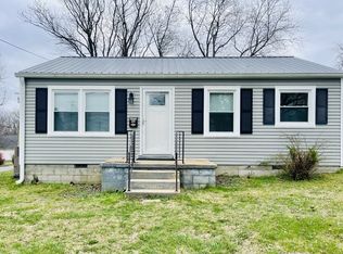 409 Church St, Dickson, TN 37055