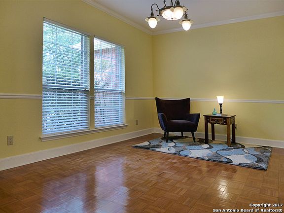 4th image of 2142 Persimmon Dr