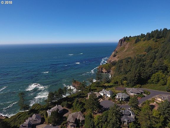 4th image of 230 Sea Crest Way