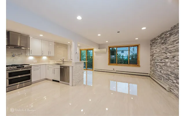 Sold by Douglas Elliman | media 18