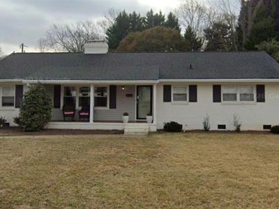 2803 New Hanover Dr, Greensboro, NC, 27408