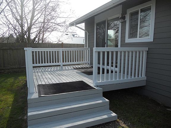 4th image of 6008 S Bakerview Park Dr