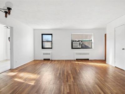 17-43 Utopia Parkway #1, Whitestone, NY, 11357