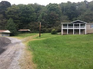 130 Paradise Rd, Industry, PA 15052