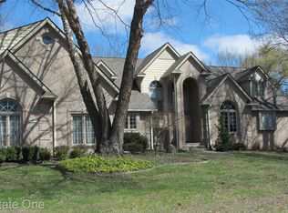 30634 Munger Dr, Livonia, MI 48154