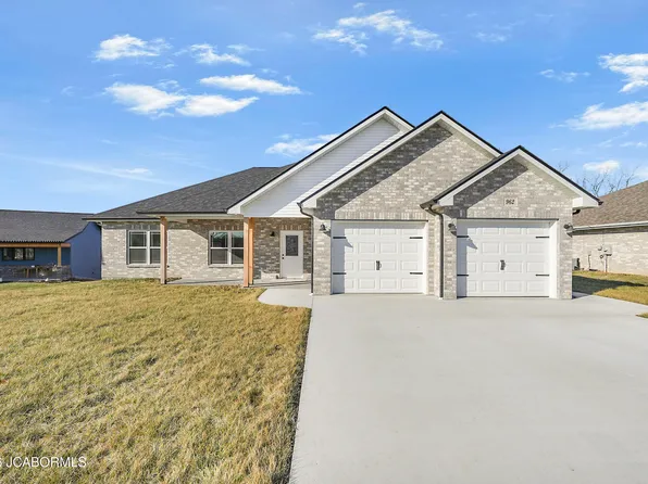 962 Cochise Dr, Holts Summit, MO 65043