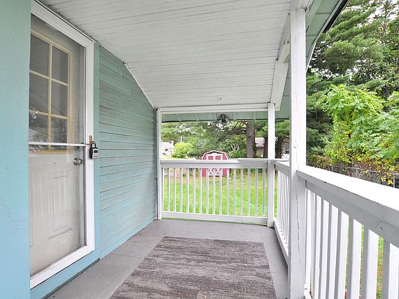 5th image of 834 East St