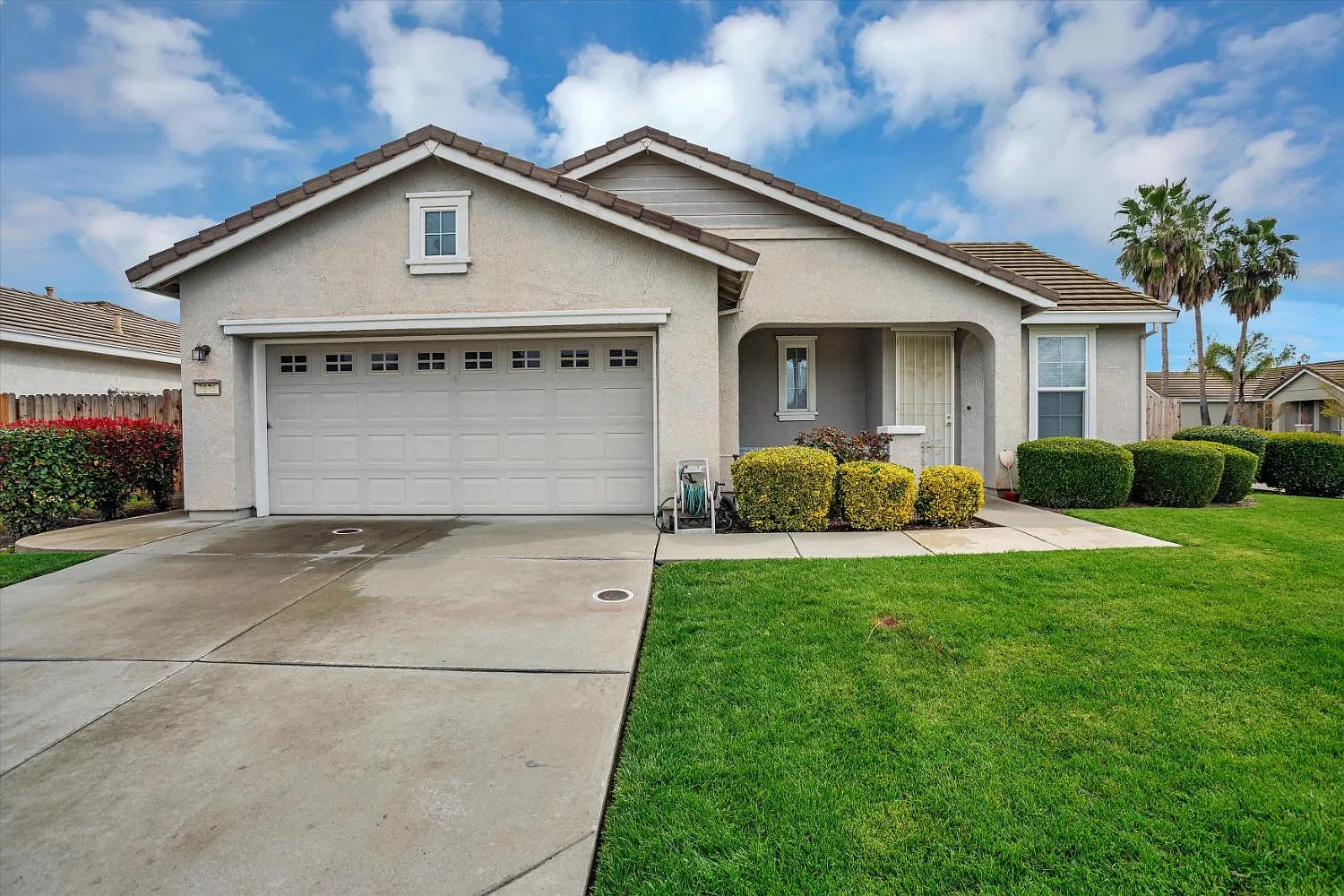 7971 Roseview Way photo 1