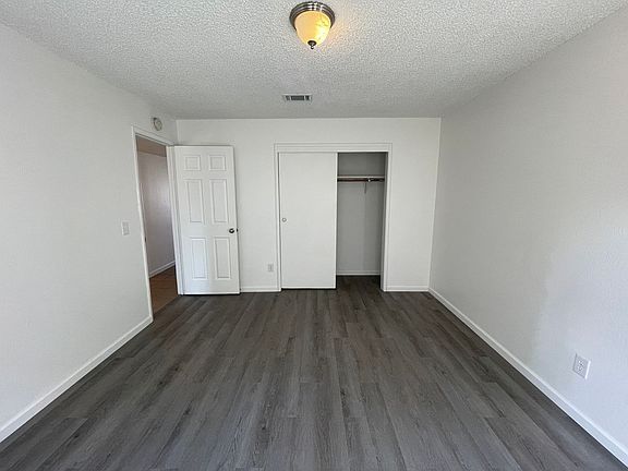 2nd image of 1316 Hobart Dr APT 2