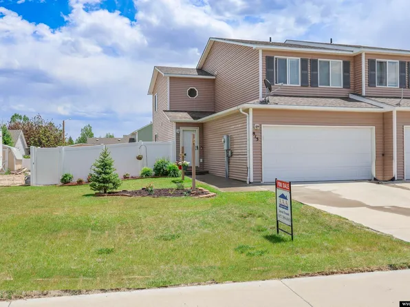 813 Rampart Dr, Rock Springs, WY 82901