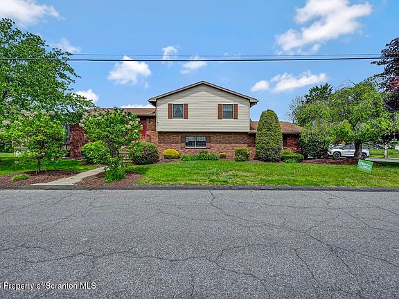 2nd image of 148 Poland St