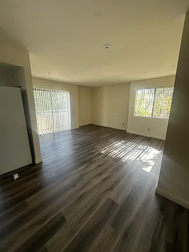 336 N Isabel St #7 Photo 1