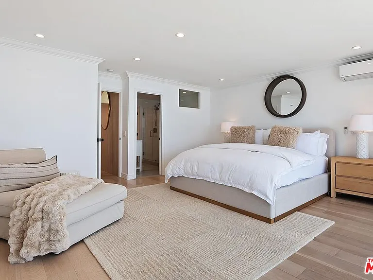 11874 Beach Club Way — Photo 22