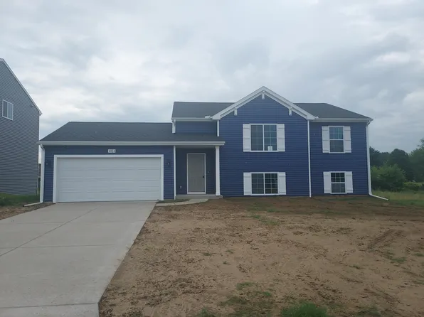 4024 Silverton Dr, Holland, MI 49424