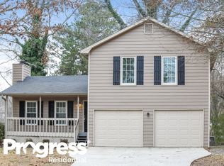 231 Harlee Ln, Lawrenceville, GA 30046