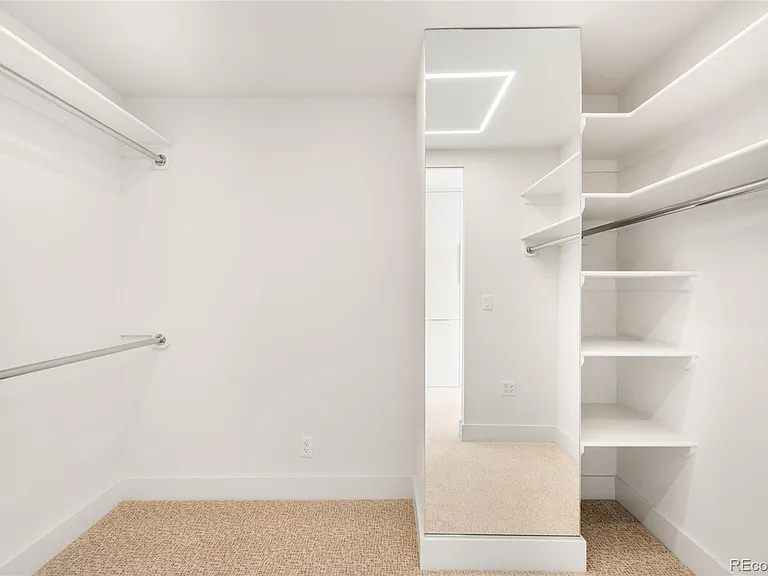 1133 Race St #16B — Photo 23