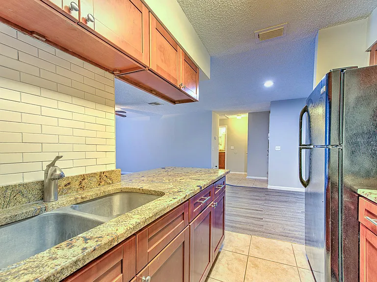 213 Berry Tree Pl — Photo 4