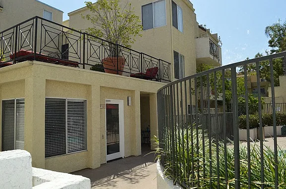 The Oaks Apartments — Photo 25