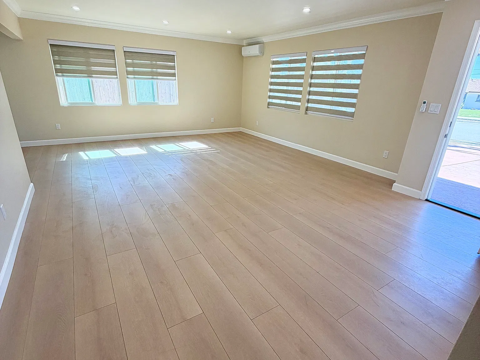 3 bed, 1304 sqft, $4,500 — Photo 2