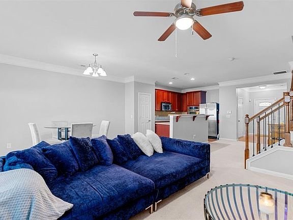 4th image of 4036 Carlinswood Way