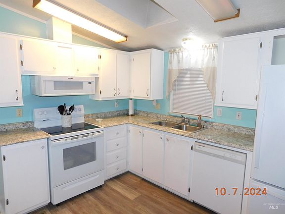4th image of 1455 Republic Ln