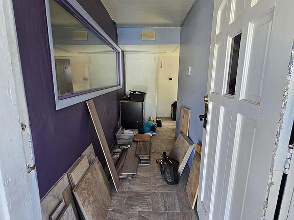 5th image of 2252 E Grant Rd