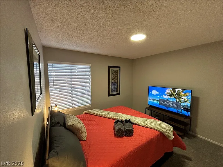 4458 Del Oro Dr — Photo 37